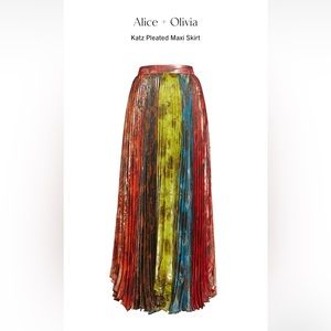 Alice + Olivia Katz pleated maxi skirt. Size 14 new never worn or tried on